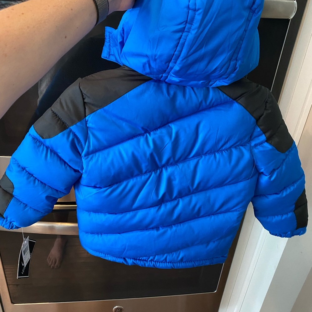 NWT Hooded puffer coat 3T - Picture 5 of 5